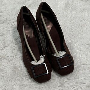 🍏 NWOT Mootsie Tootsie Buckle Detail Heels